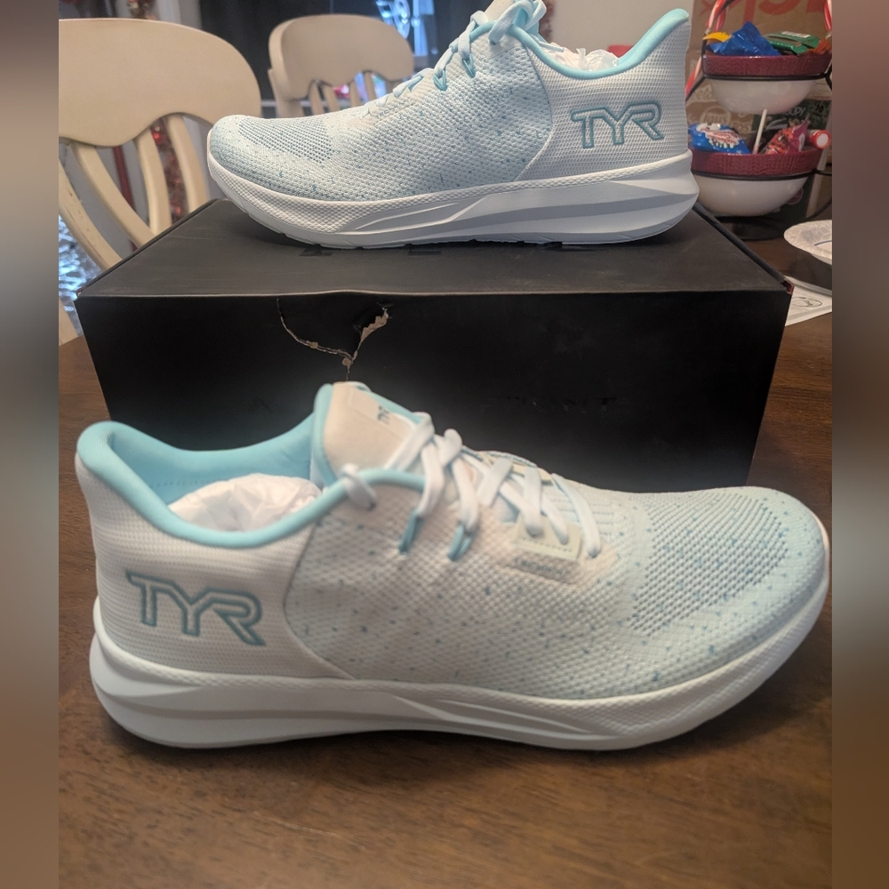 NEW TYR Universal Techknit RNR-1 Trainer Shoes